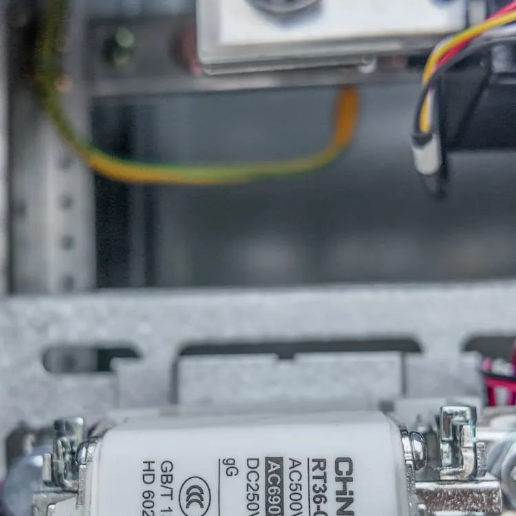 摩尔多瓦工地光伏折叠集装箱150KW应用全解析：技术参数与成本效益深度解读