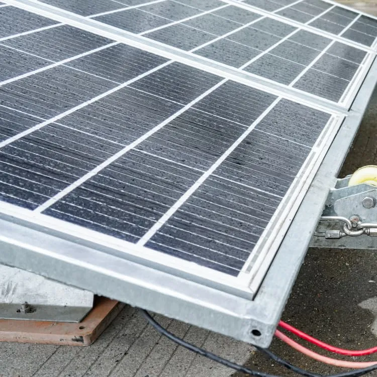 芬兰快拼光伏折叠集装箱150KW：移动能源解决方案的技术突破与应用实践